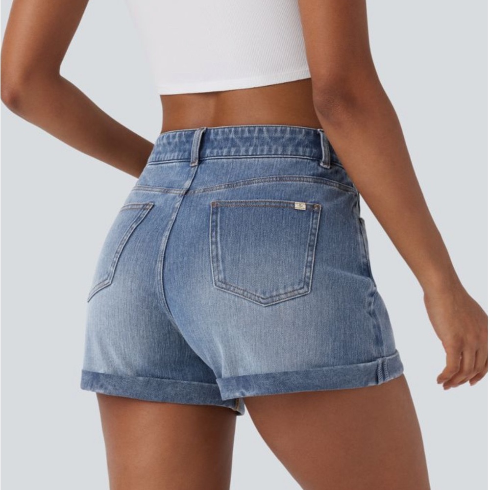 Halara Flex Mid Rise cuffed zipper/pockets denim shorts - NWT! - Picture 3 of 4